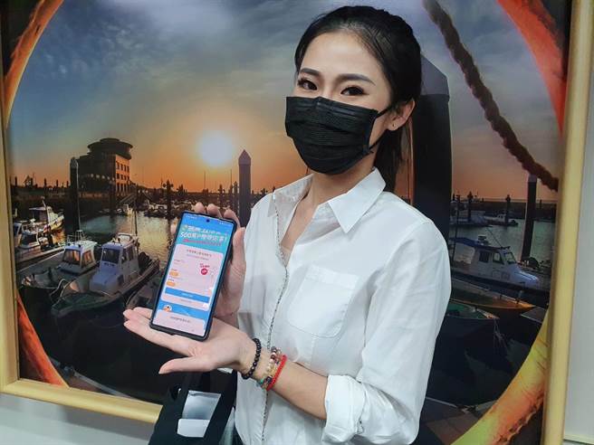 桃园市长郑文灿拍板，数位桃园1000＋将和Pi钱包合作，再加码1万名额。（陈梦茹摄）