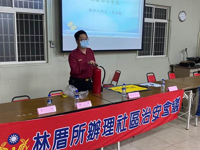 叶姓消防员平时水里来火里去，不仅参与许多救灾救援任务，也常现身各种消防宣导活动中；不料近日却因长达两周的消防特训，重训过度、又前往支援火场打火勤务，导致横纹肌溶解症，差点引发急性肾衰竭。（摘自脸书／谢琼云彰化传真）