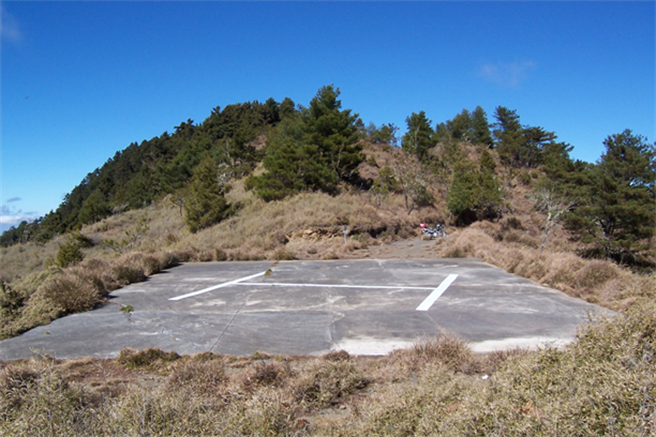 玉山国家公园管理处加强整理园区停机坪，提醒民眾不可占用。（玉管处提供／廖志晃南投传真）