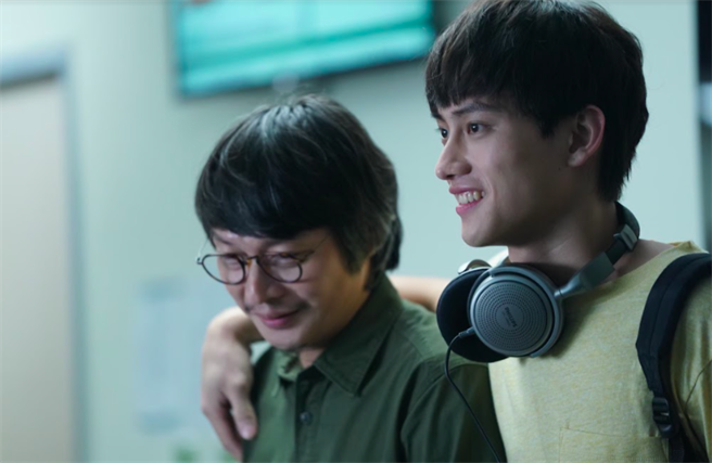 Netflix正式宣布《比悲傷更悲傷的故事》影集版將於10月22日播出。（Netflix提供）