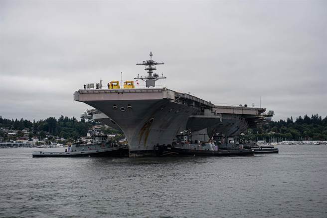 專家認為，「羅斯福號」去年疫情引發軒然大波，主因是缺乏培訓和指揮體系出現問題。圖為「羅斯福號」。（圖／美國海軍）