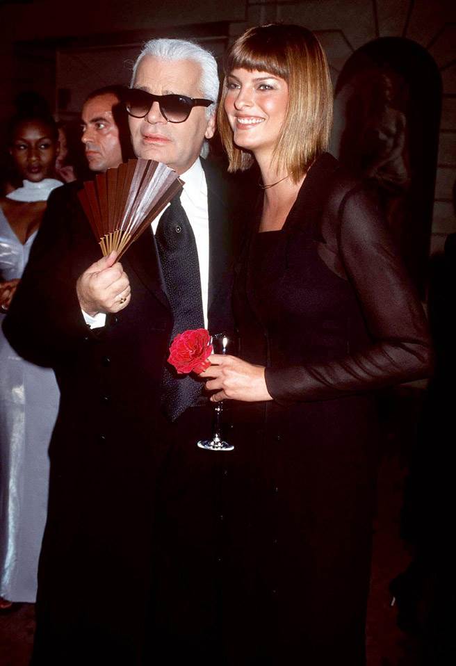 琳达伊凡吉莉丝塔受许多时尚大牌青睐，跟时尚大师交情很好，(图／达志提供)