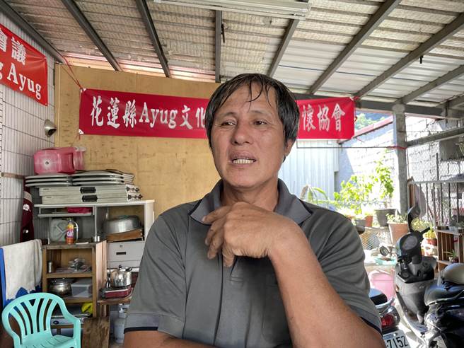 反亚泥自救会总干事郑文泉仍质疑，官司打赢了，但炸山依旧，部落的居住安全、土地正义在哪？他们诉求修正矿业法。（王志伟摄）