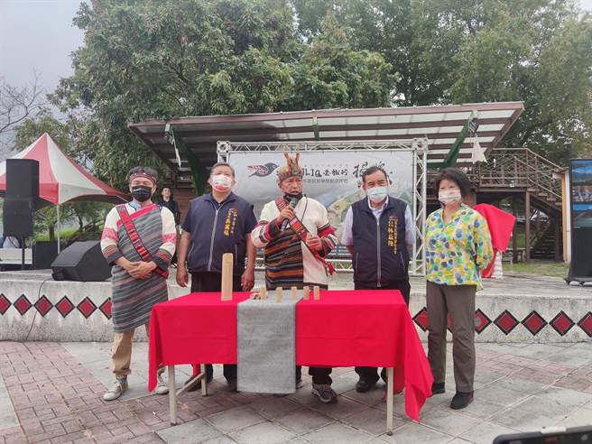 台中市首创原民见学劳动合作社揭牌开幕。（台中市原民会提供／王文吉台中传真）