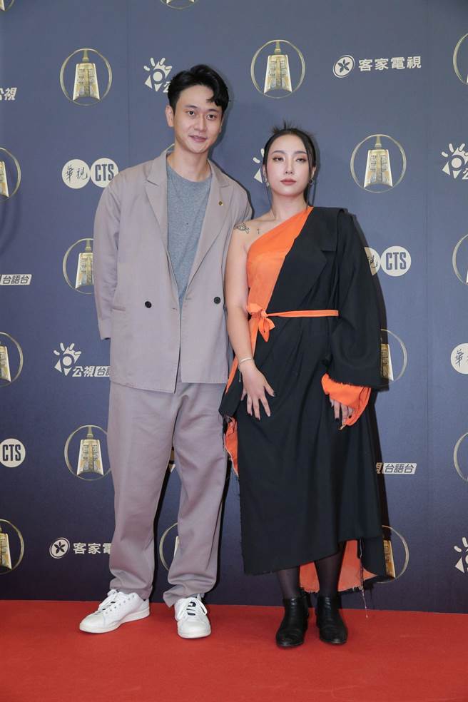 劉冠廷（左）與李雪以《致親愛的孤獨者》入圍迷你劇集男女主角。（羅永銘攝）