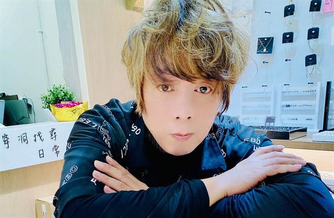 曹西平有话直说的性格圈了无数粉丝。（图／曹西平的粉丝爱团脸书）