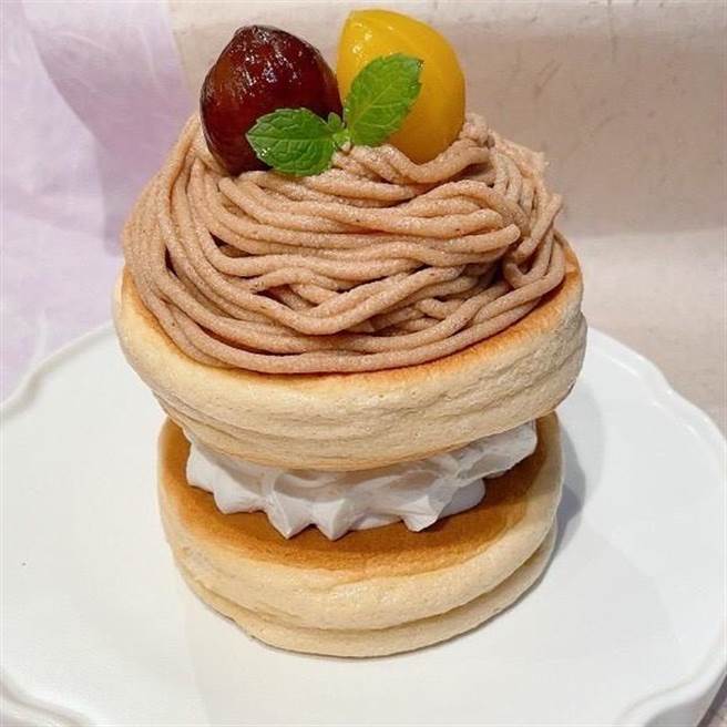 city’super復興店「Tsubaki Salon」快閃獨家販售4吋栗子厚鬆餅蛋糕，原價580元、特價522元。（city’super提供）