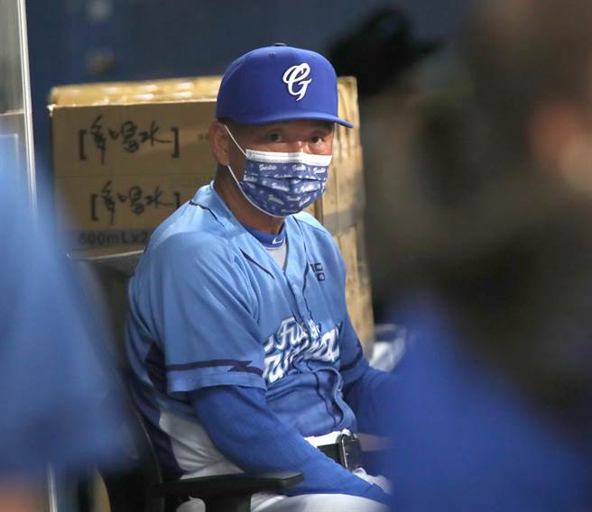 富邦悍将总教练洪一中。（资料照，郑任南摄）