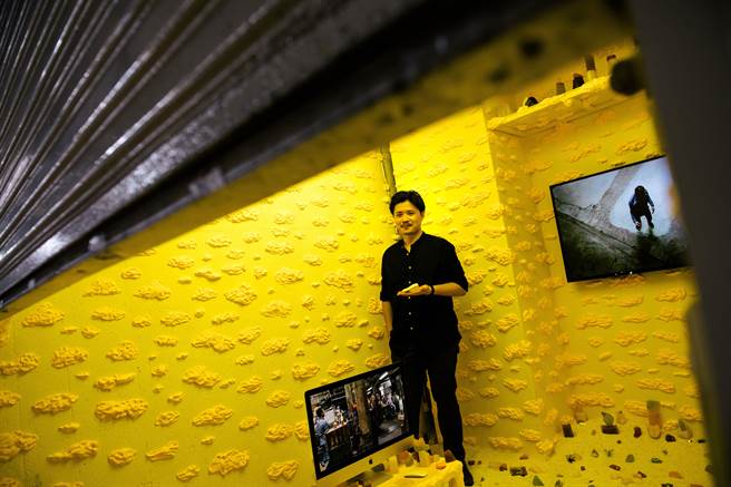 張碩尹的肥皂計畫試圖回應疫情時代，網路成為社交場域的現況。（北師美術館提供）