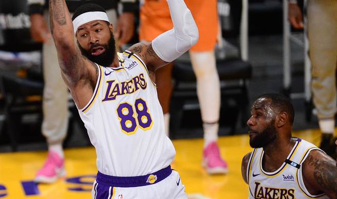 大莫里斯疑似暗酸詹皇(路透社资料照)