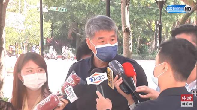 张亚中今接受媒体联访。（中时新闻网Youtube）