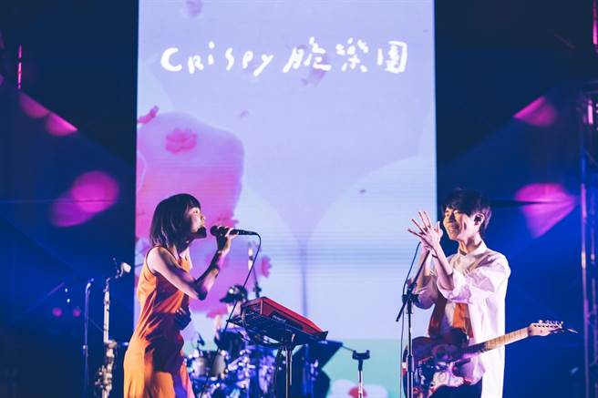 「Crispy脆乐团」嗨唱，歌迷大讚「被圈粉了！」、「每个都超好听！」（台中市府提供／卢金足台中传真）