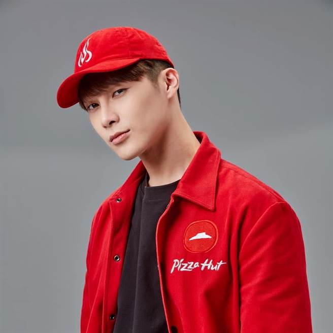 宋伟恩之前在必胜客记者会上因终于接到代言落泪。（摘自脸书）