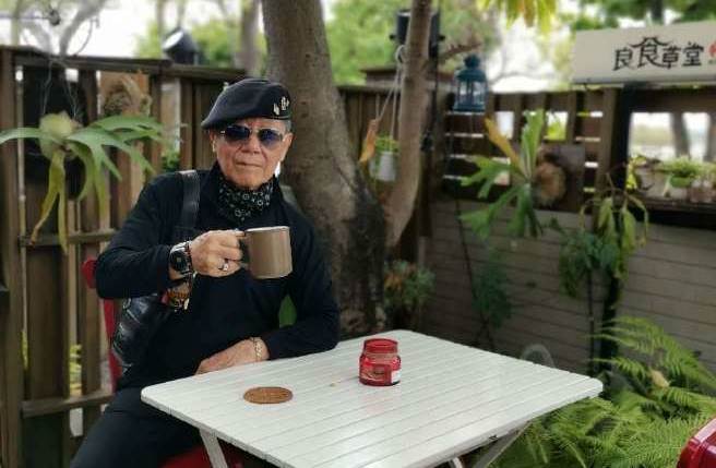 台湾知名武侠片导演张鹏翼9月24日因胃癌病逝台北荣总，享寿80岁。（图／取材自用户7794047789微博）