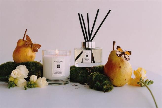Jo Malone London  英國梨與小蒼蘭上市10周年  全新年度限定系列登場 居家香氛系列。（Jo Malone London提供）