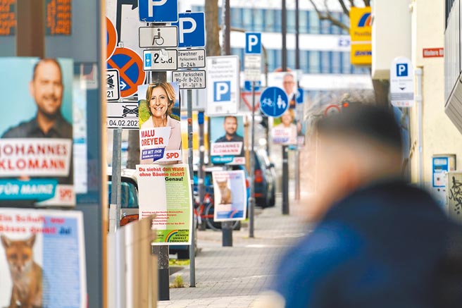 德国大选过后，梅克尔总理的对中政策能否延续下去，取决于未来的新联合政府如何组建。（中新社）