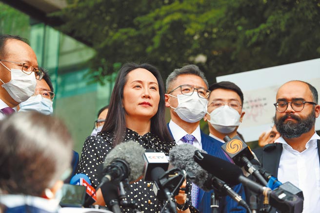 淡江大学国际事务副校长王高成认为，孟晚舟案对北京而言是美国「长臂管辖」，也代表川普政府对中国科技战的一部分。图为孟晚舟于加拿大时间24日受访。（中新社）