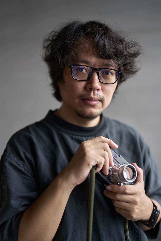 张皓然从小培养超过外在年纪的生命厚度与深度，以水下摄影作品拿下首奖，再次站上国际舞台。（张皓然提供／卢金足台中传真）