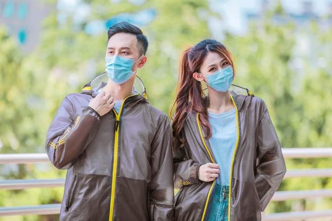 长荣航空防护夹克2.0(长荣航空提供)