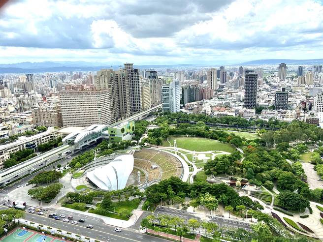 台中市南屯区人口数突破17万成为台中人口第五多的行政区。（卢金足摄）