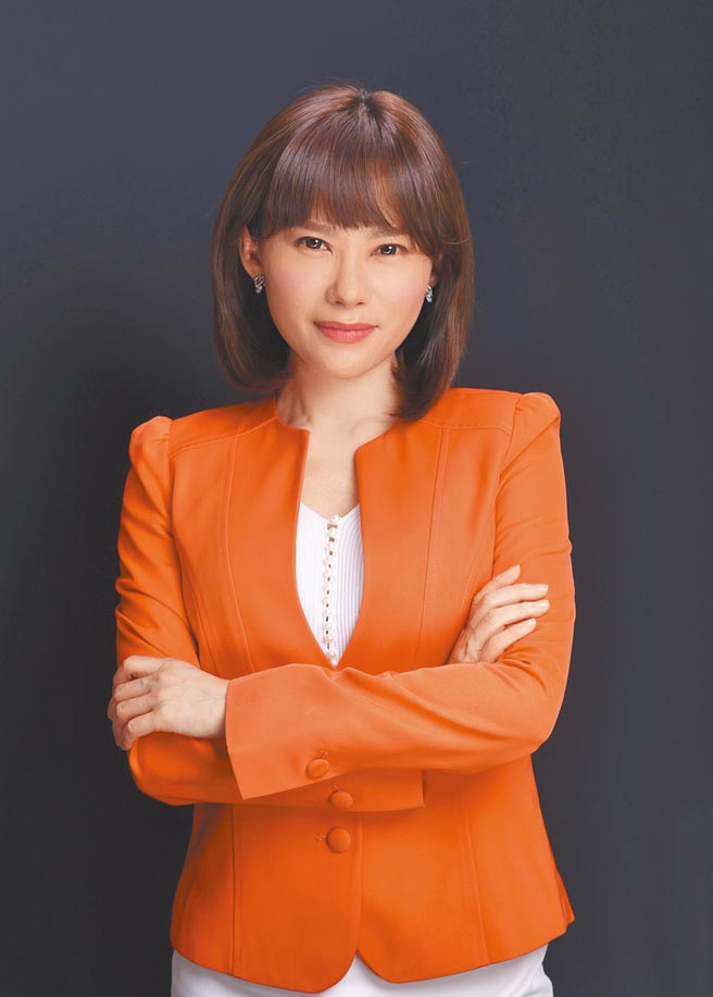 中天美女主播洪淑芬擁有20年的播報經歷。（洪淑芬提供）