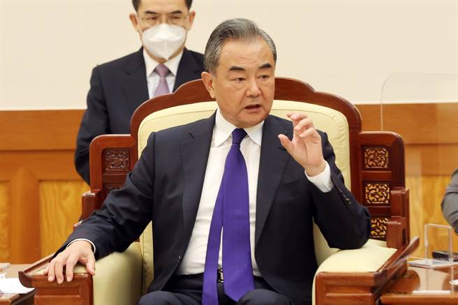 中国国务委员兼外长王毅。(图／路透社)