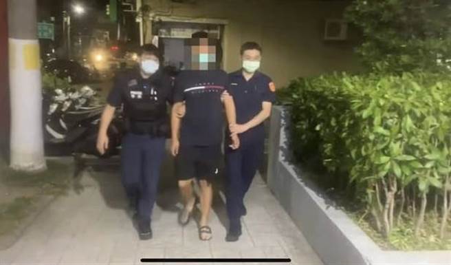 租高檔车约妹子成空，桃园5男竟在新庄街头放鞭炮宣泄 （翻摄照片／戴上容新北传真）