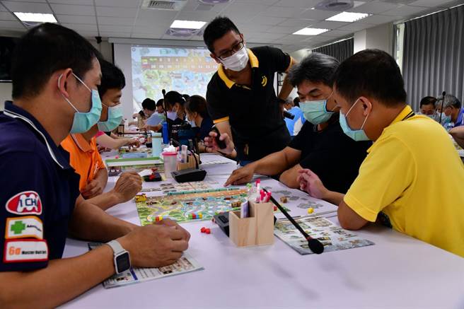 《铁道山林》桌游日前已开放民眾测试体验。（林铁及文资处提供∕吕妍庭嘉义传真）