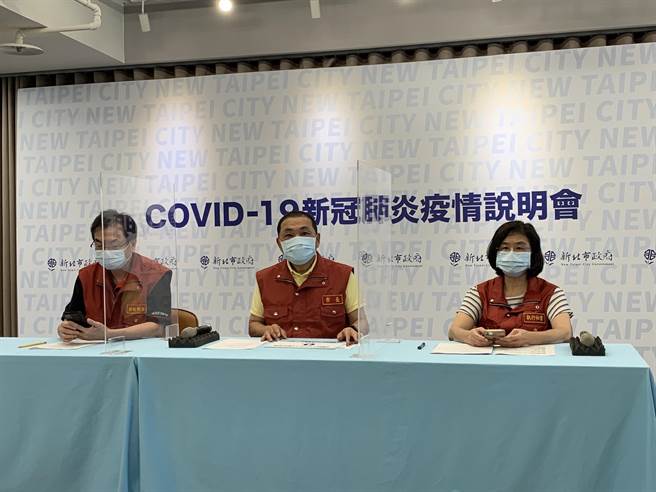 三峽恩主公誤打BNT原液 侯友宜：持續監測25人健康。（葉德正攝）