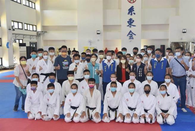 旭光高中空手道战绩辉煌，道馆将设置太阳能发电系统，让选手在绿能环境精进技艺。（南投县政府提供／廖志晃南投传真）