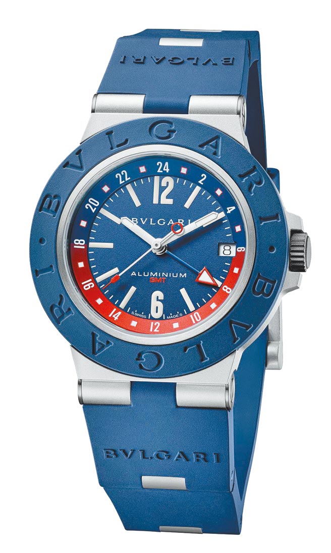 寶格麗ALUMINIUM  GMT腕表，約10萬8600元。（BVLGARI提供）