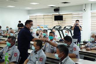 蘆洲民防中隊常年訓練 新北警長黃宗仁帶頭打擊詐騙犯罪