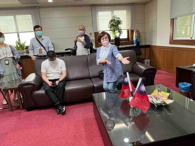 国民党团总召童燕珍要求国庆日还是期待，能够让国旗在高雄飘扬。（柯宗纬摄）