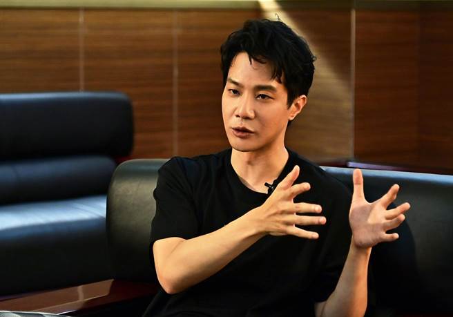 薛仕凌接受專訪談入圍金鐘獎的心情。（台視提供）