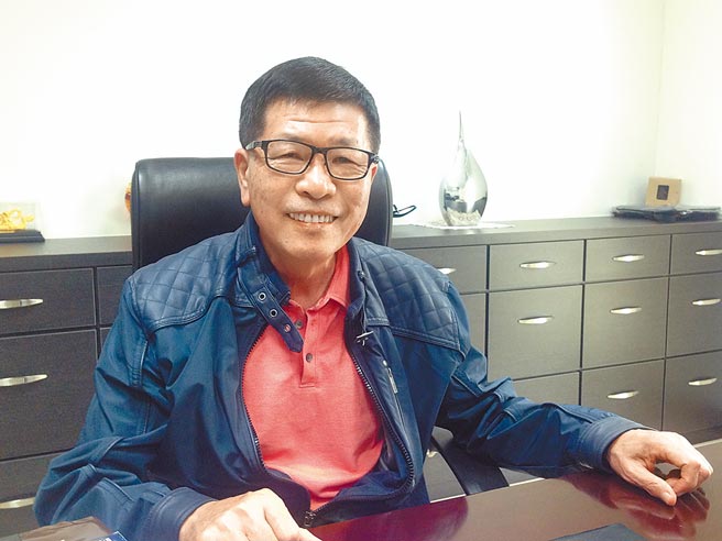 至盈实业董事长陈启祥指出，现在的出口畅旺，螺丝厂因船运塞港囤货，考验各家现金流。图／林宜蓁