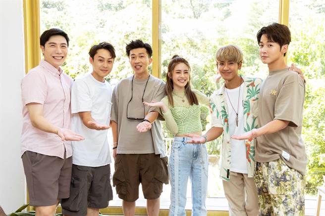 張語噥推出新歌，日前邀來見習網美小吳、顏佑庭、張立東、鼓鼓、小樂合作。（上城娛樂提供）