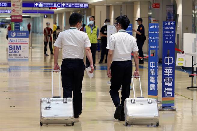 外界5月爆發疫情矛頭指向3+11，陳時中今早接受廣播節目專訪時坦言，800多條人命他當然很心痛、但硬是將破口連結，「大可不必」。（圖／示意圖，記者陳麒全攝影）