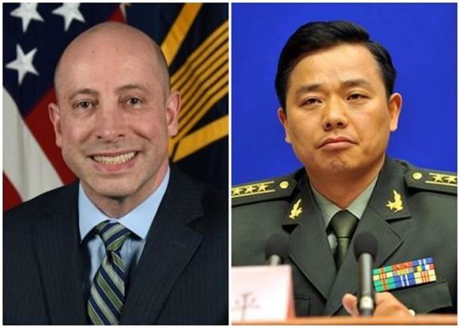 蔡斯（左）与黄雪平（右）同意中美军方保持沟通。（香港东网）