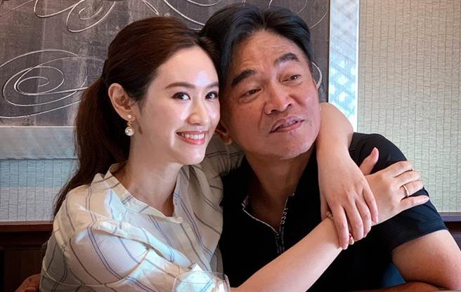 吴姗儒今天祝爸爸吴宗宪生日快乐。（图／FB@吴姗儒）