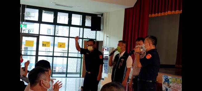 新北市新莊警分局昨（29）日下午辦理新莊民防中隊幹部常年訓練，由警察局長黃宗仁親自主持。（新莊警分局提供）