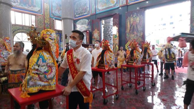 台中市梧栖区长兴宫重建完工，30日举行入火安座大典。（陈淑娥摄）