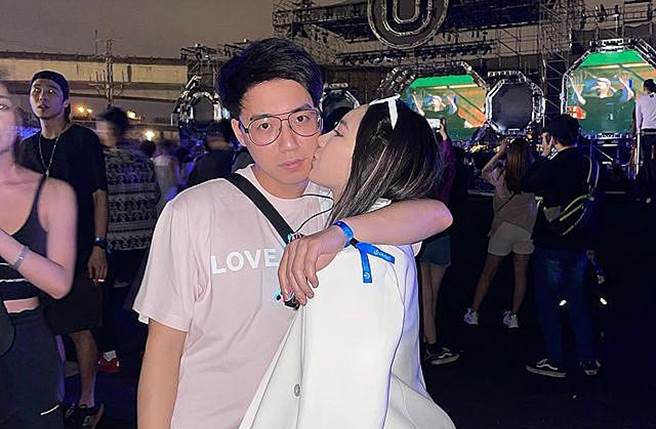 Toyz与现任女友奈奈感情恩爱。(取自Toyz IG)