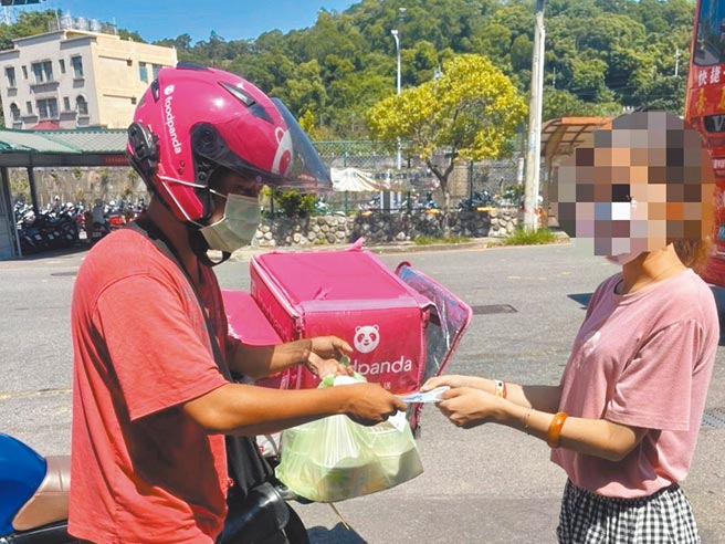 外送人員希望政府能把五倍券使用規範說清楚，避免未來出現可能的糾紛。（新竹市平台外送從業人員職業工會提供／邱立雅竹市傳真）