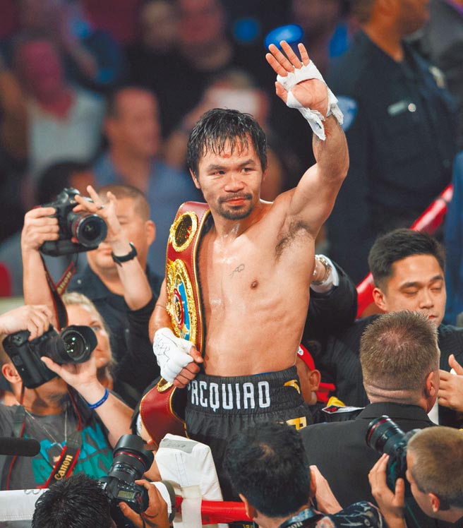 曾夺下8个不同量级冠军腰带的菲律宾传奇拳王帕奎奥，29日宣布自拳坛退休，他将投入明年的菲国总统大选。（新华社）