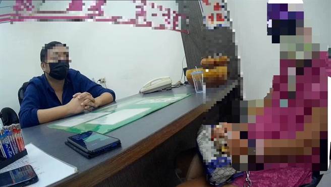 跨国恋爱诱投资，妇人变卖黄金险遭诈。(警方提供)