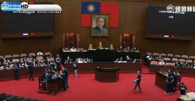 立院四度空轉   綠委批：為何不好好質詢問倒行政院？。本報資料照