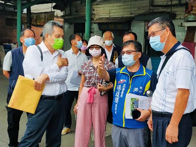 立委楊瓊瓔團隊1日邀中央及地方單位會勘月眉糖廠。（陳淑娥攝）