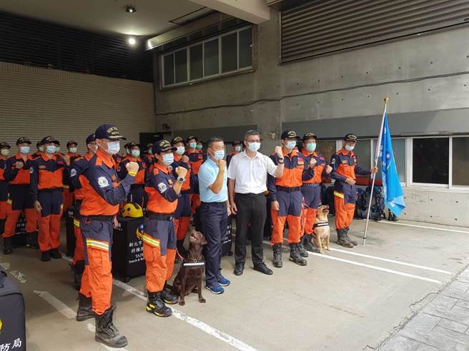 新北快搜部隊今進行緊急動員集結測試。（新北市消防局提供）