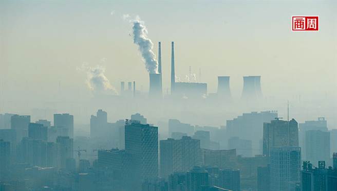 中国目前火力发电仍高达70%，从年初至今持续飙涨的煤炭价格，使发电成本增加，可能是这次限电的原因之一。(摄影者．程思迪)