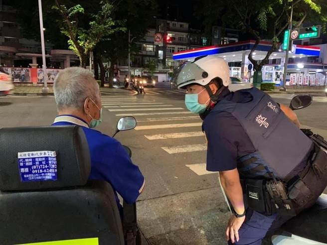 高雄市除了在今(110)年城市总体排名上升6名外，在治安面向的进步成长更是六都最佳，全国排名由去年的第12上升7名到第5。(高雄市警局提供)